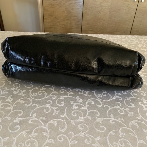 Coach Poppy Black Patent Leather Shoulder Bag - Picture 3 of 16